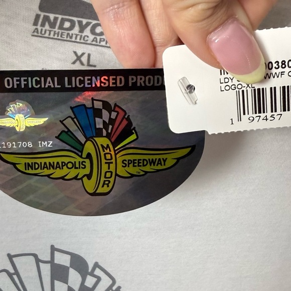 Indianapolis Motor Speedway White Short Sleeve Scoop Neck Graphic Tee size XL - Picture 5 of 8